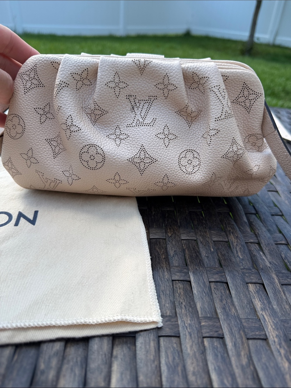 NWT Louis Vuitton Mahina Scala Mini Pouch - Picture 3 of 9